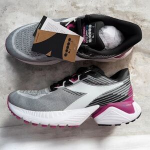 DIADORA Mythos Blushield Vigore Running Shoes